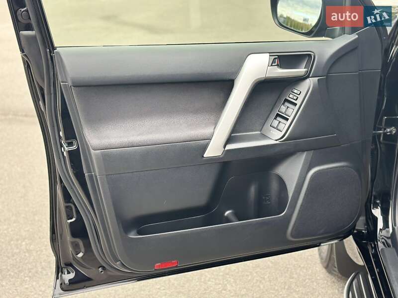 Позашляховик / Кросовер Toyota Land Cruiser Prado 2021 в Полтаві фото 22 Позашляховик / Кросовер Toyota Land Cruiser Prado 2021 в Полтаві