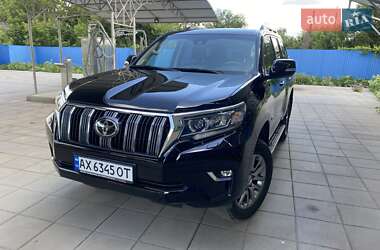 Внедорожник / Кроссовер Toyota Land Cruiser Prado 2019 в 