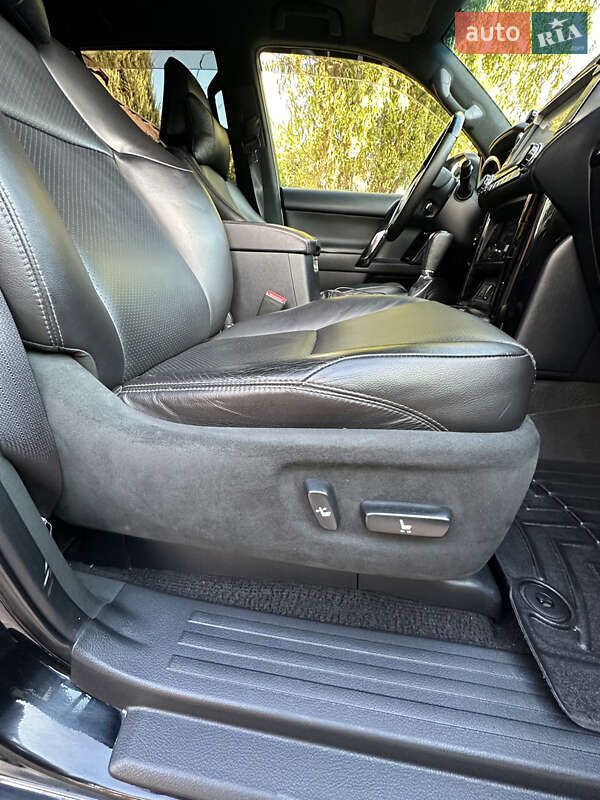 Внедорожник / Кроссовер Toyota Land Cruiser Prado 2014 в Херсоне