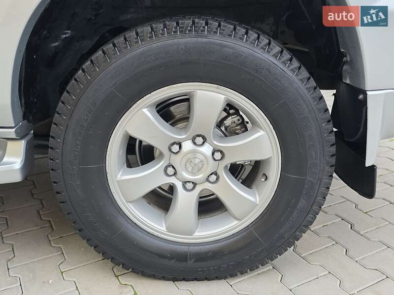 Внедорожник / Кроссовер Toyota Land Cruiser Prado 2006 в Хмельницком