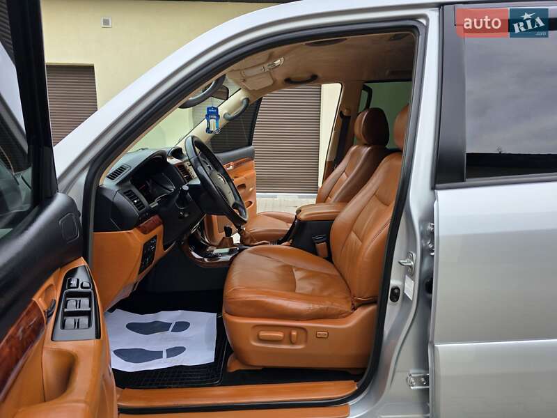 Внедорожник / Кроссовер Toyota Land Cruiser Prado 2006 в Хмельницком
