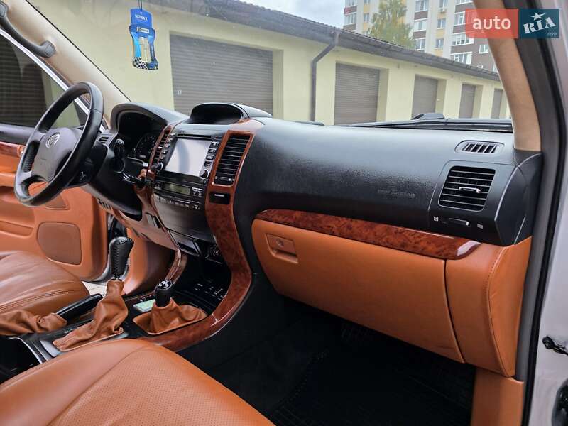 Внедорожник / Кроссовер Toyota Land Cruiser Prado 2006 в Хмельницком