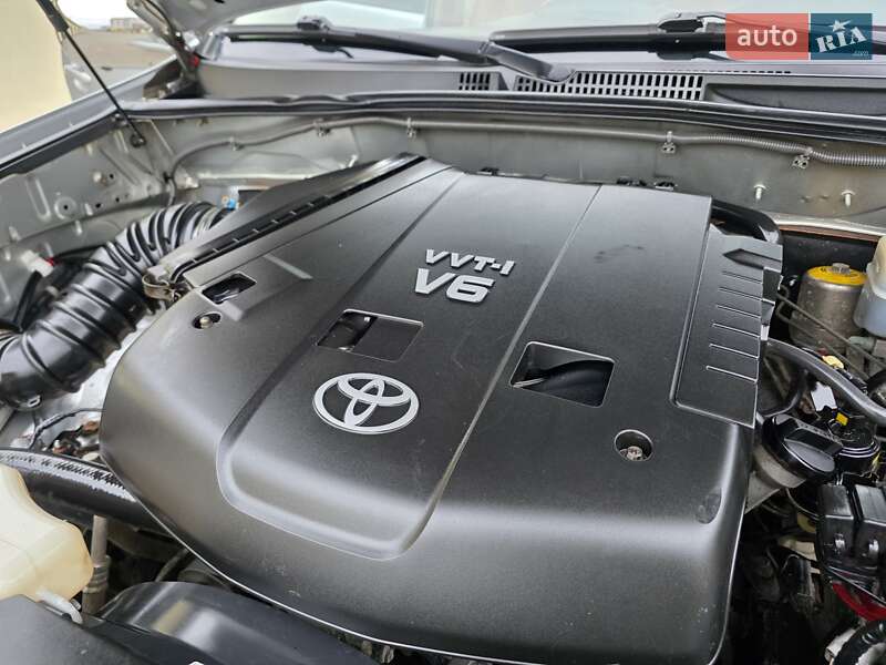 Внедорожник / Кроссовер Toyota Land Cruiser Prado 2006 в Хмельницком