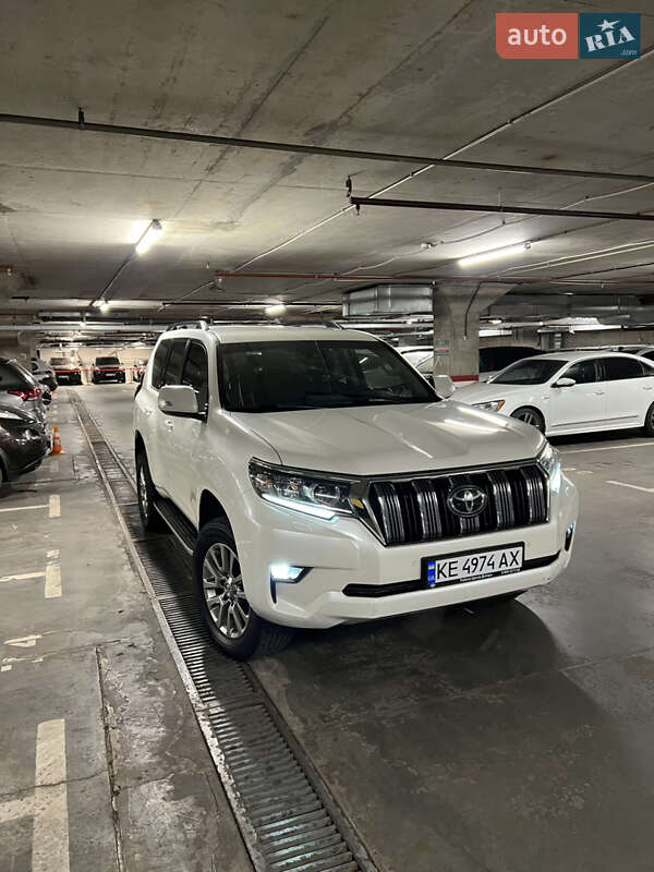 Toyota Land Cruiser Prado 2019