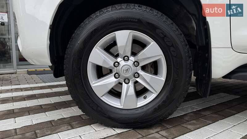 Позашляховик / Кросовер Toyota Land Cruiser Prado 2019 в Чернігові