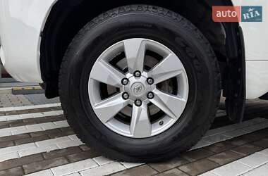 Внедорожник / Кроссовер Toyota Land Cruiser Prado 2019 в 