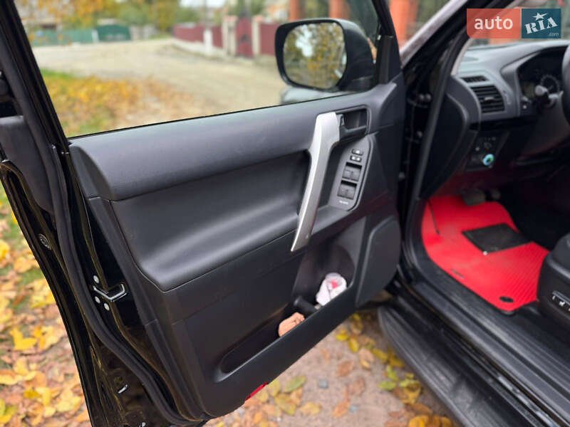 Внедорожник / Кроссовер Toyota Land Cruiser Prado 2019 в Тростянце фото 26 Внедорожник / Кроссовер Toyota Land Cruiser Prado 2019 в Тростянце