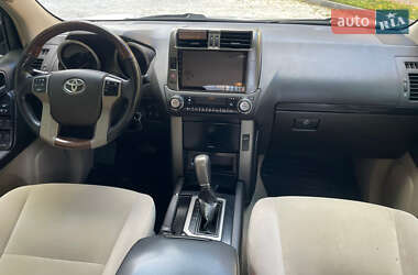 Внедорожник / Кроссовер Toyota Land Cruiser Prado 2011 в 