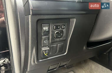 Внедорожник / Кроссовер Toyota Land Cruiser Prado 2011 в 
