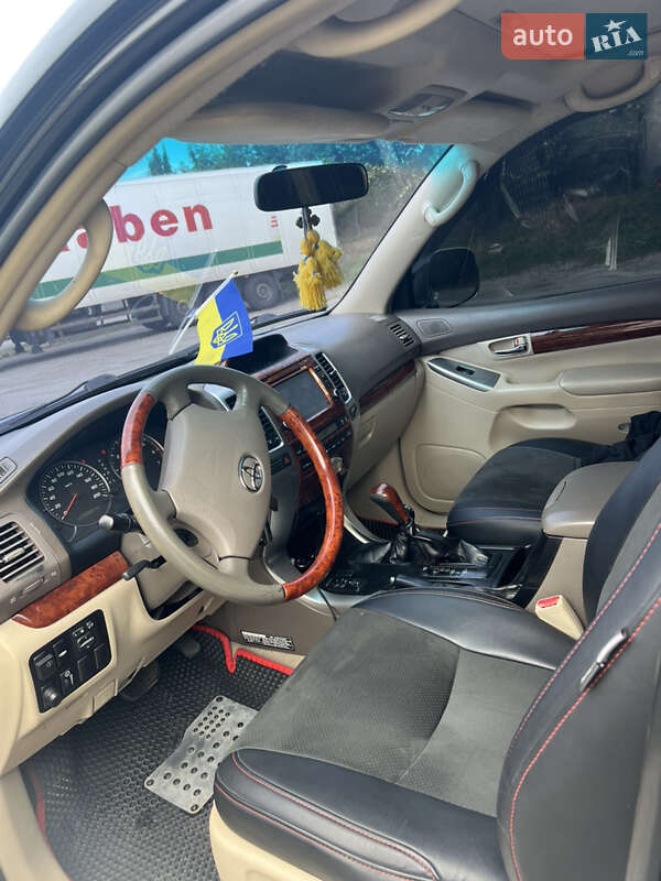 Позашляховик / Кросовер Toyota Land Cruiser Prado 2007 в Харкові