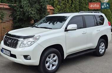 Внедорожник / Кроссовер Toyota Land Cruiser Prado 2013 в 