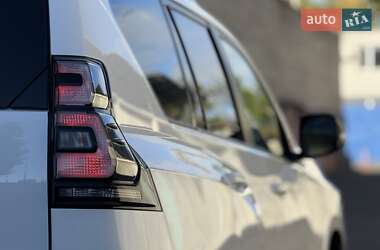 Позашляховик / Кросовер Toyota Land Cruiser Prado 2021 в  фото 15 Позашляховик / Кросовер Toyota Land Cruiser Prado 2021 в