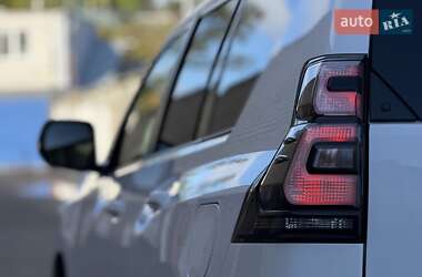 Позашляховик / Кросовер Toyota Land Cruiser Prado 2021 в  фото 19 Позашляховик / Кросовер Toyota Land Cruiser Prado 2021 в