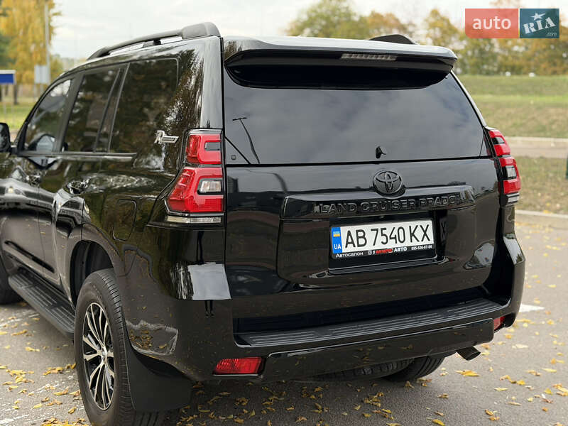 Внедорожник / Кроссовер Toyota Land Cruiser Prado 2018 в Киеве фото 7 Внедорожник / Кроссовер Toyota Land Cruiser Prado 2018 в Киеве
