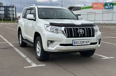 Позашляховик / Кросовер Toyota Land Cruiser Prado 2019 в 