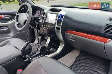 Внедорожник / Кроссовер Toyota Land Cruiser Prado 2007 в 