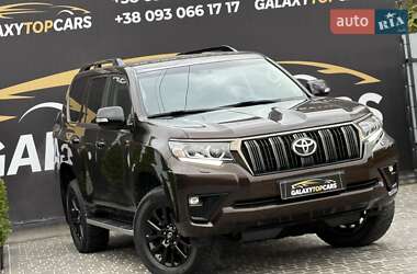 Позашляховик / Кросовер Toyota Land Cruiser Prado 2022 в 