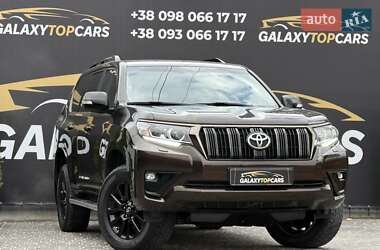Позашляховик / Кросовер Toyota Land Cruiser Prado 2022 в 