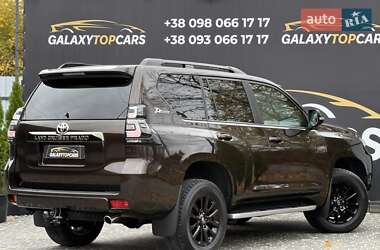Позашляховик / Кросовер Toyota Land Cruiser Prado 2022 в 
