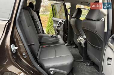Позашляховик / Кросовер Toyota Land Cruiser Prado 2022 в 