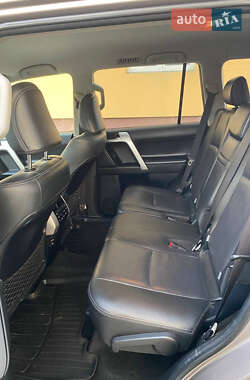 Внедорожник / Кроссовер Toyota Land Cruiser Prado 2020 в 