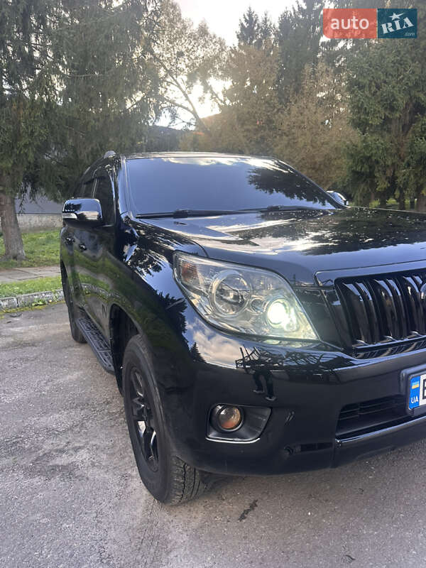 Внедорожник / Кроссовер Toyota Land Cruiser Prado 2010 в Львове