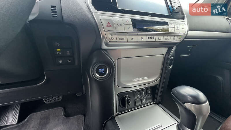 Внедорожник / Кроссовер Toyota Land Cruiser Prado 2018 в Тернополе фото 34 Внедорожник / Кроссовер Toyota Land Cruiser Prado 2018 в Тернополе