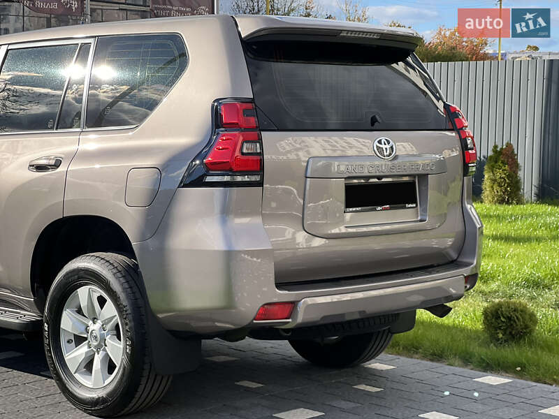 Позашляховик / Кросовер Toyota Land Cruiser Prado 2018 в Ужгороді фото 18 Позашляховик / Кросовер Toyota Land Cruiser Prado 2018 в Ужгороді
