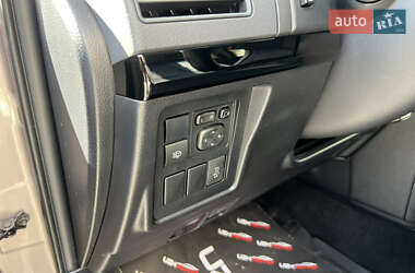 Внедорожник / Кроссовер Toyota Land Cruiser Prado 2018 в 