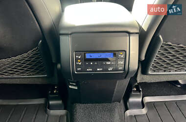 Внедорожник / Кроссовер Toyota Land Cruiser Prado 2018 в 