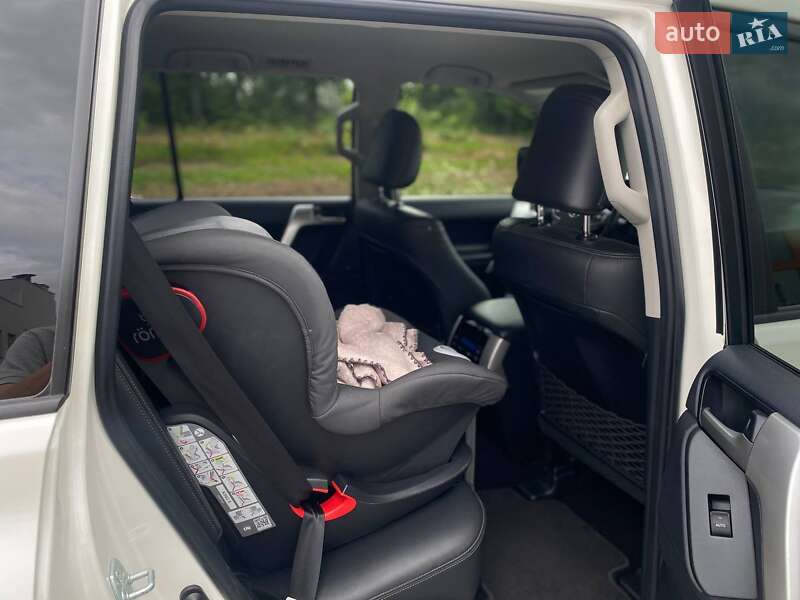 Внедорожник / Кроссовер Toyota Land Cruiser Prado 2020 в Киеве фото 20 Внедорожник / Кроссовер Toyota Land Cruiser Prado 2020 в Киеве