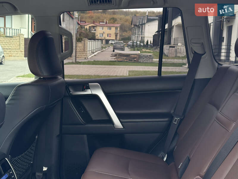 Внедорожник / Кроссовер Toyota Land Cruiser Prado 2018 в Тернополе фото 81 Внедорожник / Кроссовер Toyota Land Cruiser Prado 2018 в Тернополе