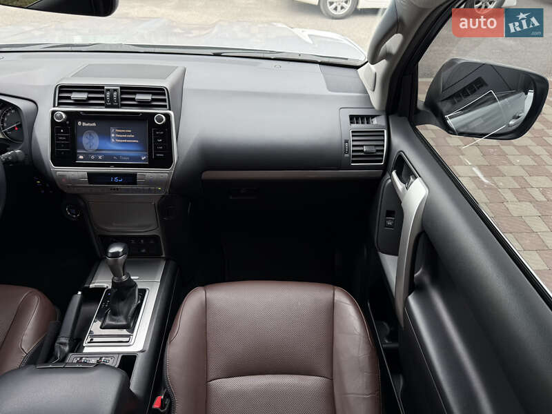 Внедорожник / Кроссовер Toyota Land Cruiser Prado 2018 в Тернополе фото 97 Внедорожник / Кроссовер Toyota Land Cruiser Prado 2018 в Тернополе