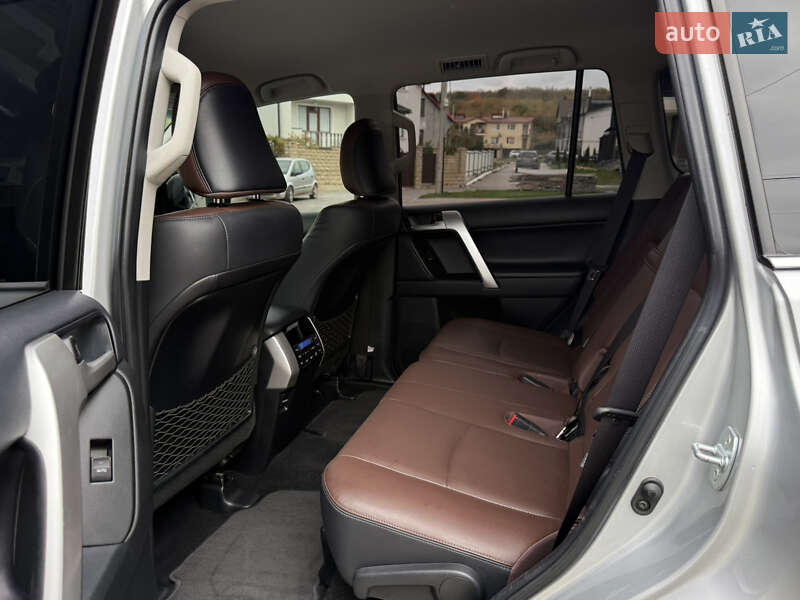Внедорожник / Кроссовер Toyota Land Cruiser Prado 2018 в Тернополе фото 106 Внедорожник / Кроссовер Toyota Land Cruiser Prado 2018 в Тернополе