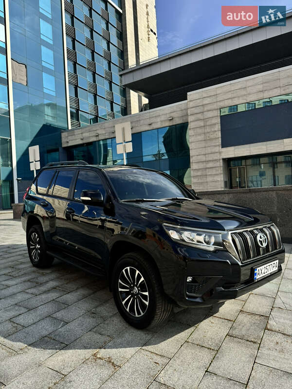 Внедорожник / Кроссовер Toyota Land Cruiser Prado 2023 в Харькове