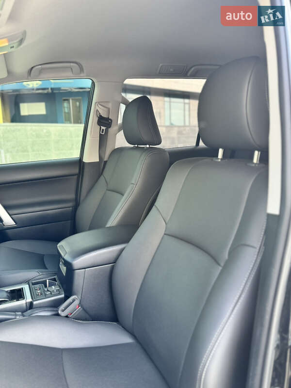 Внедорожник / Кроссовер Toyota Land Cruiser Prado 2023 в Харькове