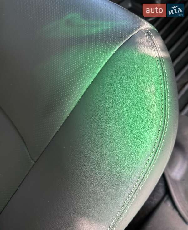 Позашляховик / Кросовер Toyota Land Cruiser Prado 2019 в Черкасах фото 21 Позашляховик / Кросовер Toyota Land Cruiser Prado 2019 в Черкасах