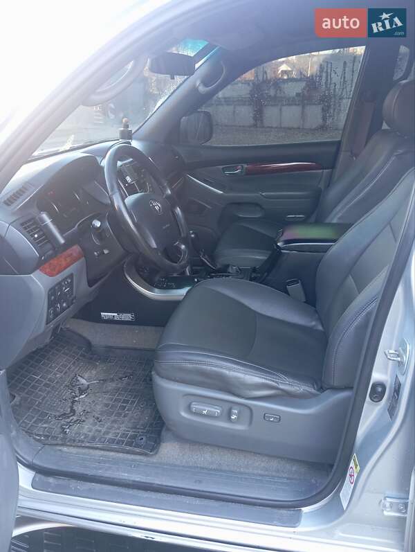 Позашляховик / Кросовер Toyota Land Cruiser Prado 2007 в Калуші фото 10 Позашляховик / Кросовер Toyota Land Cruiser Prado 2007 в Калуші