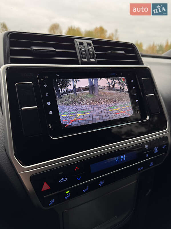 Внедорожник / Кроссовер Toyota Land Cruiser Prado 2019 в Киеве