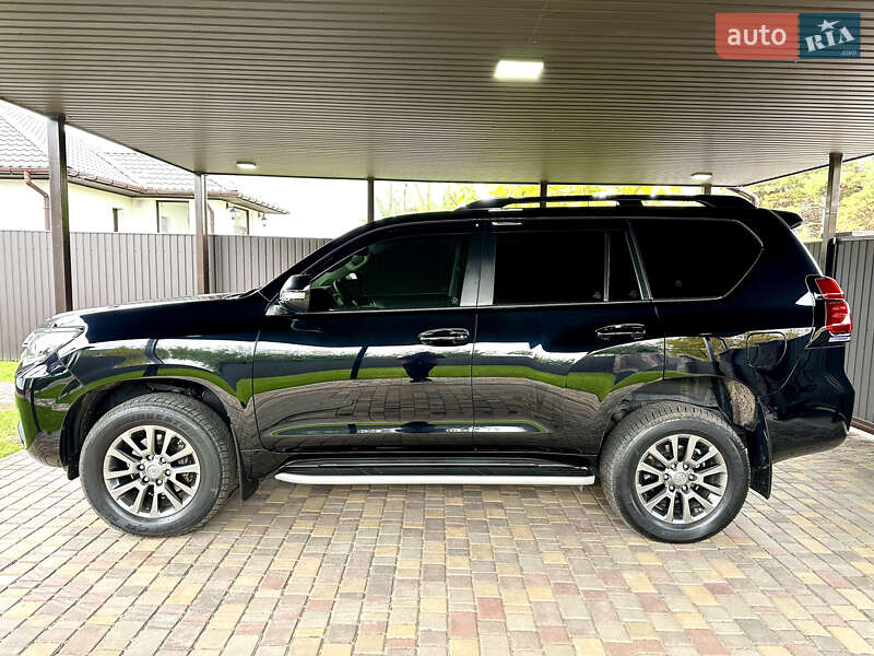 Позашляховик / Кросовер Toyota Land Cruiser Prado 2018 в Києві