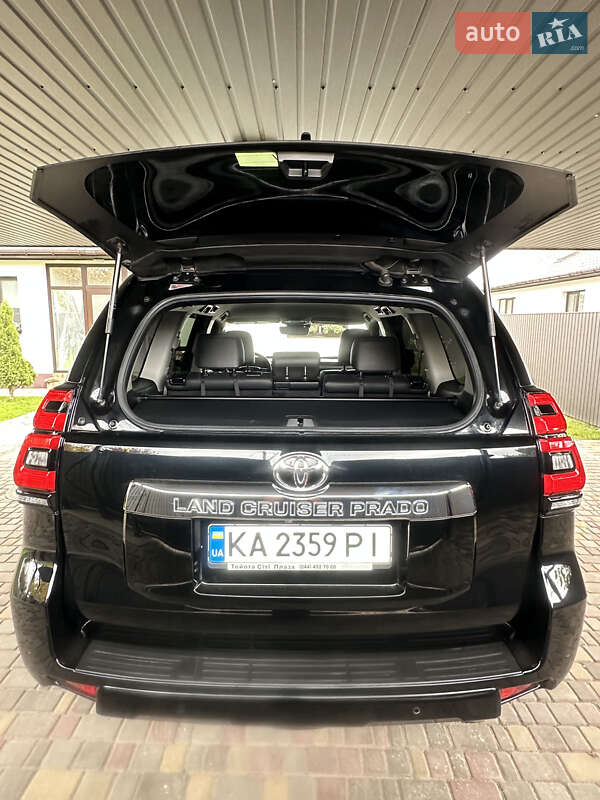 Позашляховик / Кросовер Toyota Land Cruiser Prado 2018 в Києві