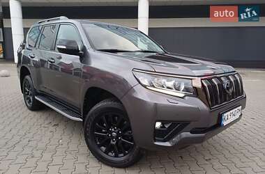 Внедорожник / Кроссовер Toyota Land Cruiser Prado 2022 в 