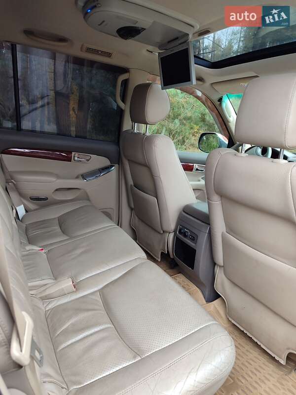 Внедорожник / Кроссовер Toyota Land Cruiser Prado 2008 в Обухове