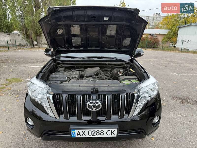 Позашляховик / Кросовер Toyota Land Cruiser Prado 2016 в Харкові фото 15 Позашляховик / Кросовер Toyota Land Cruiser Prado 2016 в Харкові