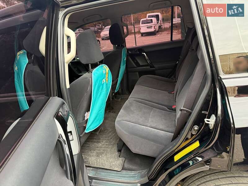 Позашляховик / Кросовер Toyota Land Cruiser Prado 2016 в Харкові фото 22 Позашляховик / Кросовер Toyota Land Cruiser Prado 2016 в Харкові