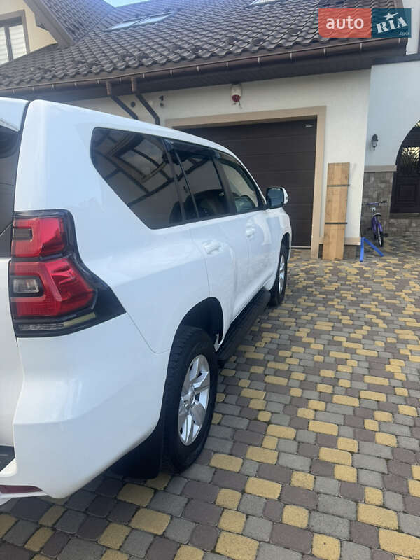 Внедорожник / Кроссовер Toyota Land Cruiser Prado 2019 в Львове фото 8 Внедорожник / Кроссовер Toyota Land Cruiser Prado 2019 в Львове