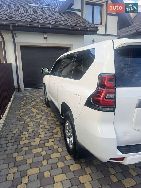 Внедорожник / Кроссовер Toyota Land Cruiser Prado 2019 в Львове фото 14 Внедорожник / Кроссовер Toyota Land Cruiser Prado 2019 в Львове