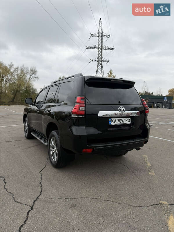 Внедорожник / Кроссовер Toyota Land Cruiser Prado 2019 в Киеве фото 8 Внедорожник / Кроссовер Toyota Land Cruiser Prado 2019 в Киеве