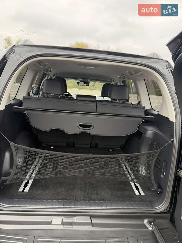 Внедорожник / Кроссовер Toyota Land Cruiser Prado 2019 в Киеве фото 25 Внедорожник / Кроссовер Toyota Land Cruiser Prado 2019 в Киеве