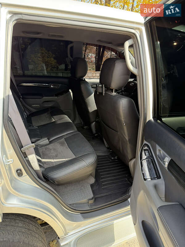 Внедорожник / Кроссовер Toyota Land Cruiser Prado 2008 в Днепре